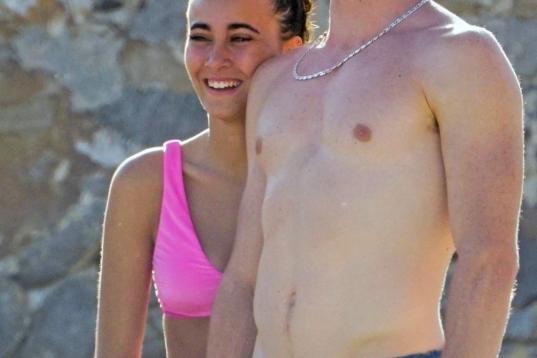 Aitana y Miguel Bernardeau, vacaciones en Ibiza.