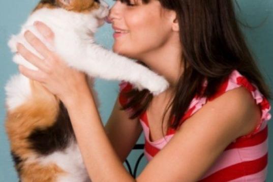 Las personas con mascotas tienen mejor autoestima y se sienten menos solos que las personas sin mascotas, de acuerdo al Journal of Personality and Social Psychology. "Las mascotas sirven como fuentes de apoyo social, proveen muchos beneficios po...
