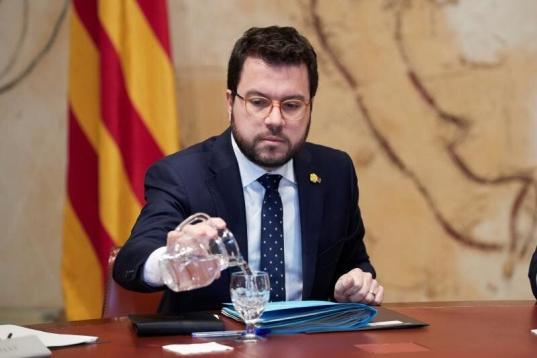 Pere Aragonès, vicepresidente catalán publicó que había dado positivo el pasado 15 de marzo. Junto a él, Rafael Ribó, un alto cargo de la Generalitat, también dio positivo.