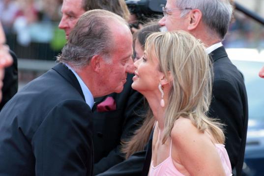 Descubierta la relación entre Corinna y el rey Juan Carlos, estas fotos de 2006 corrieron como la pólvora por toda la prensa del país.
