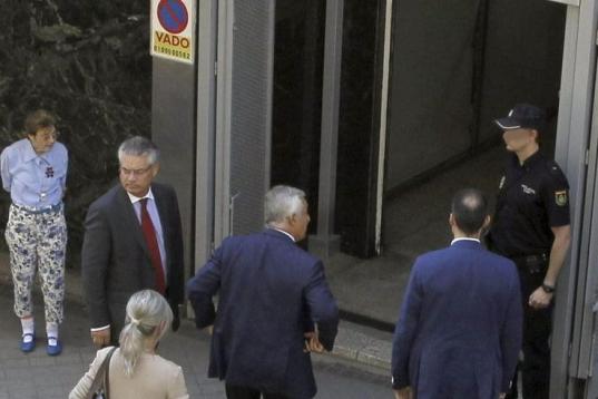 Javier Arenas, a su llegada a la Audiencia.