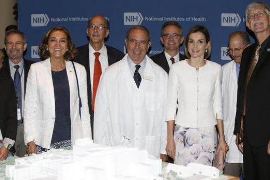 Durante su visita al National Institutes of Cancer (NIH) de Washington, en su segunda jornada de viaje oficial por Estados Unidos