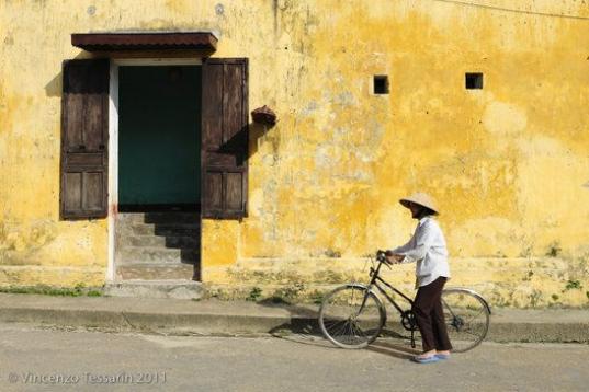 Es una capital pequeña pero enorme en muchos otros sentidos. De hecho, de las ciudades de Vietnam, es una de las más queridas por los viajeros, sobre todo por los que buscan destinos con alma. Ver más fotos aquí.