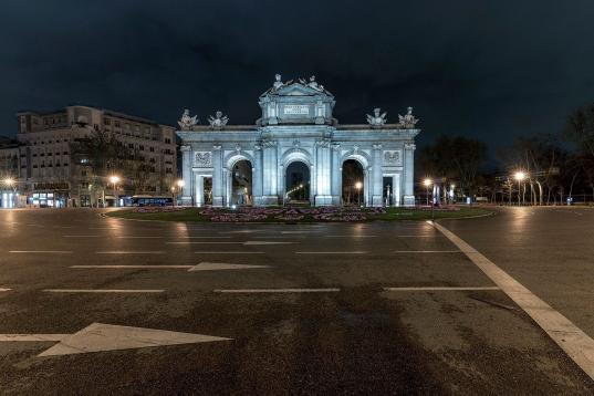 Otra imagen de la Puerta de Alcalá.