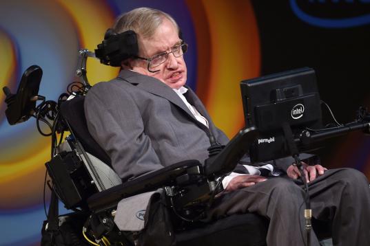 El famoso científico y cosmólogo Stephen Hawking falleció el 14 de marzo a los 76 años en su casa de Cambridge (Reino Unido).

El físico fue diagnosticado de esclerosis lateral amiotrófica (ELA...