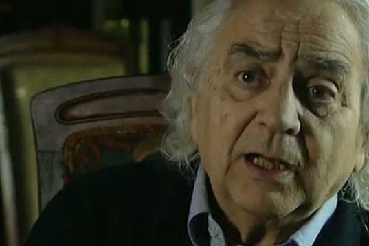 El cineasta catalán falleció a los 88 años. Jordi Grau recibió la Medalla del Círculo de Escritores Cinematográficos en 1974 por No profanar el sueño de los muertos, considerada como la pelí...