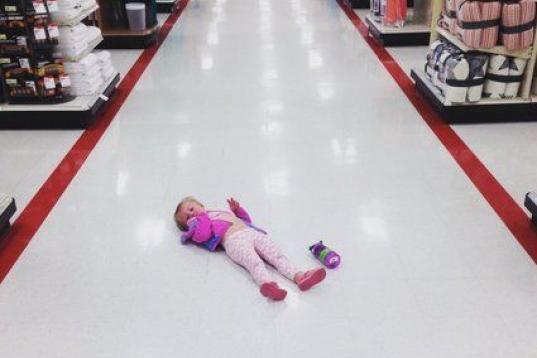 "En el supermercado con una niña de tres años"