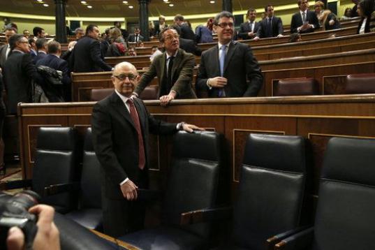 El ministro de Hacienda en funciones, Cristóbal Montoro, en el hemiciclo del Congreso.
