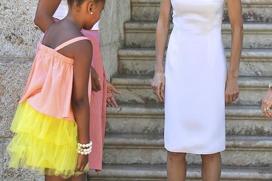 El 8 de agosto de 2010, Letizia recibió en el Palacio de Marivent a una de las mujeres más importantes del mundo en ese momento: Michelle Obama.