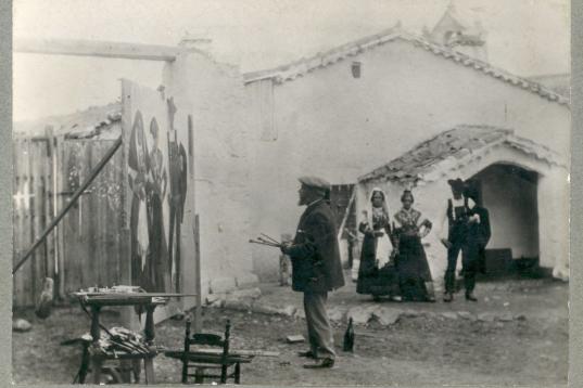 Venancio Gombau Santos Sorolla pintando en Villar de Álamos, 1912, Museo Sorolla. 