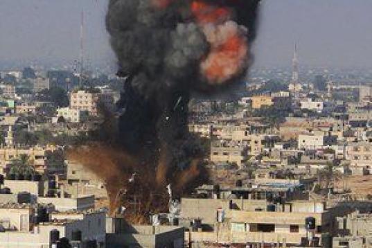 Ataque aéreo israelí en Rafah, al sur de la Franja de Gaza.
