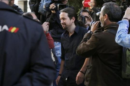 El secretario general de Podemos, Pablo Iglesias, a su llegada a la Cámara Baja. 