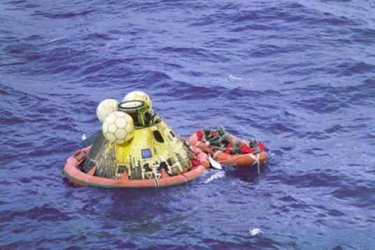Los tres astronautas regresaron sanos y salvos como había anunciado Kennedy el 24 de julio