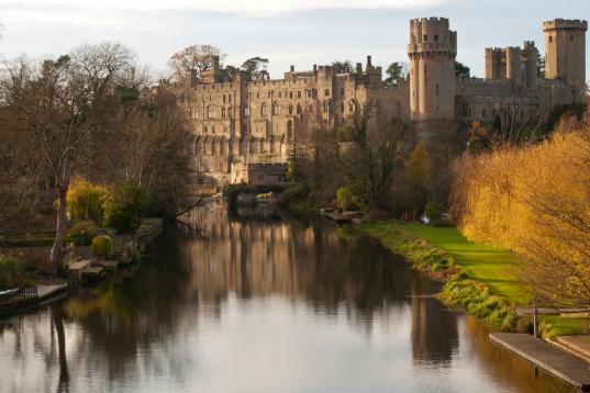 El castillo de Warwick, sobre el río Avon, fue construido en el siglo XI.