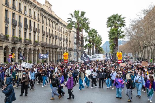 Manifestación del Sindicato de Estudiantes por el 8M en Barcelona