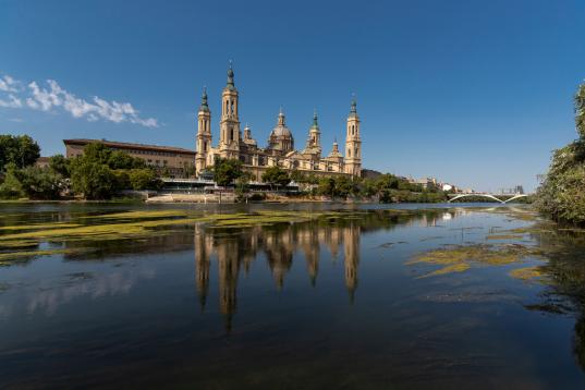 El Ebro a su paso por Zaragoza.