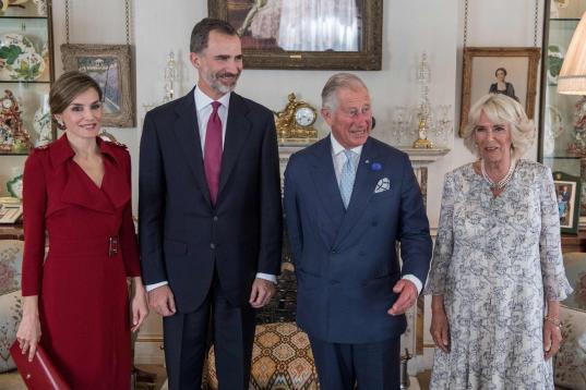 Los reyes de España junto al príncipe Carlos y Camila en Clarence House.