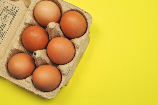 Huevos frescos: 4 semanas  desde fecha consumo  preferente