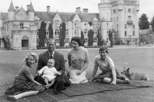 La familia, en septiembre de 1960, en Balmoral.