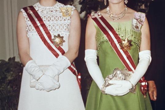 La reina Isabel y la princesa Ana, en el Hotel Imperial de Viena, el 7 de mayo de 1969.