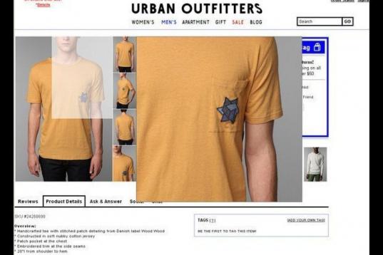 En abril de 2012, Urban Outfitters enfadó a la comunidad judía por vender esta camiseta (por 100 dólares), que parece imitar la estrella que los judíos estaban obligados a llevar durante el Holocausto. 


(Urban Outfitters)