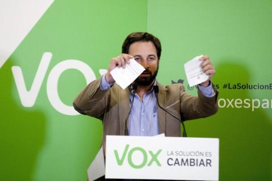 Santiago Abascal (VOX) en el acto de arranque.