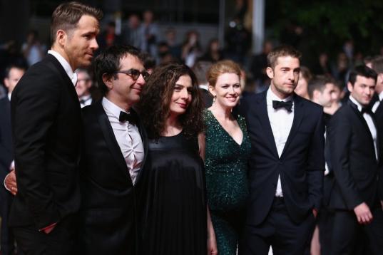 Ryan Reynolds, Atom Egoyan, Arsinee Khanjian, Mireille Enos y Scott Speedman asisten al estreno de 'Captives' 