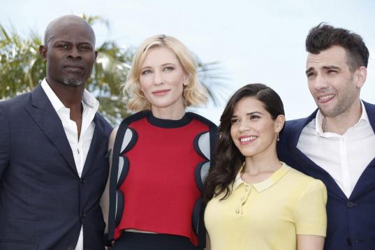 Los actores  Djimon Hounsou, Cate Blanchett, America Ferrera y Jay Baruchel, durante la presentación de la película en el 67ª Festival de Cine de Cannes.