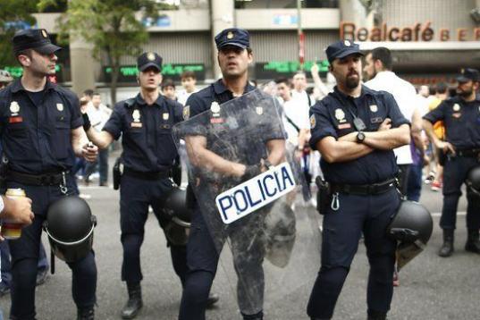 La Agrupación Deportiva de la Policía recibirá 20.000 euros "para actividades y equipamientos deportivos" al igual que en 2015. 