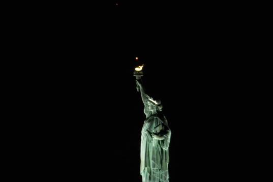 Sobre la Estatua de la Libertad en Nueva York.