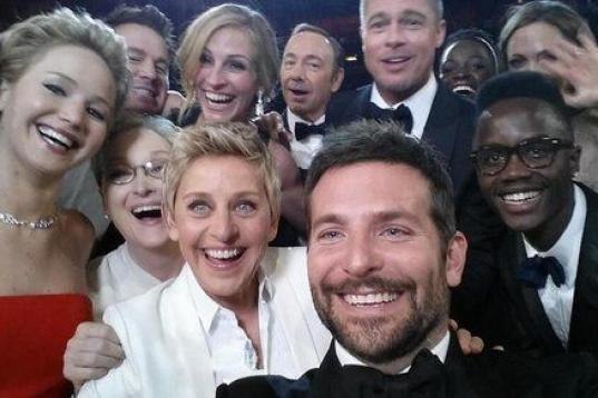 El gran selfie de los Oscars 2014, tuiteado por Ellen DeGeneres.
