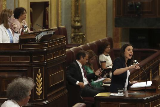 La portavoz de Unidos Podemos, Irene Montero, durante su intervención sin límite de tiempo.