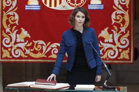 Fue diputada en la Asamblea de Madrid de 2011 a 2017. 