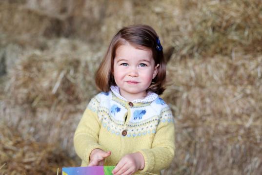Retrato de la princesa Carlota tomado por su madre, Kate, y enviado el 1 de mayo de 2017 con motivo de su segundo cumpleaños.