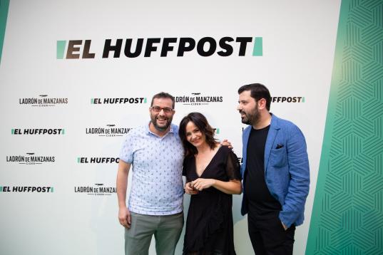 El secretario del PSOE de Cultura, Ibán García del Blanco, Mila Fernández ('El HuffPost') y Antonio Ruiz Valdivia ('El HuffPost').
