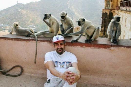 Con monos en un templo de La India, en 2004. 