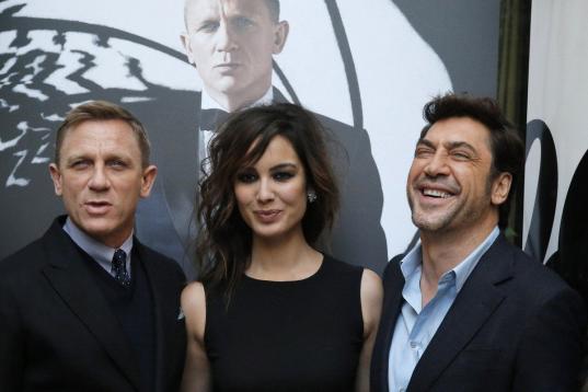 British actor Daniel Craig, French actress Berenice Marlohe and Spanish actor Javier Bardem pose for photographers during a photo call session for the presentation of the new James Bond movie Skyfall in Paris, Thursday Oct. 25, 2012. (AP Photo/F...