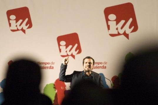 Alberto Garzón, candidato a la presidencia del Gobierno por IU, durante el acto de inicio de la campaña electoral para las elecciones autonómicas y municipales del 24 de mayo, en el Centro de Historia, en Zaragoza.