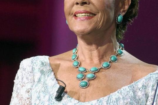 La actriz y cantante de la posguerra Francisca Rico Martínez, conocida como Paquita Rico, falleció a los 87 años por causas naturales el 10 de julio en Sevilla, su ciudad natal.