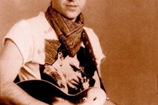 Antonio Luz Payer, conocido artísticamente como Tony Luz y miembro fundador de Los Pekenikes, falleció el miércoles 29 de noviembre en Madrid a los 74 años de edad. Fue uno de los pioneros del rock and ...