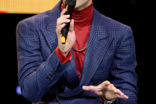 El vocalista del conocido grupo surcoreano de K-Pop SHINee, Kim Jong-hyun, de 27 años de edad, falleció el 18 de diciembre.

Aunque las causas de su muerte no están claras, según la Policía, podría ...