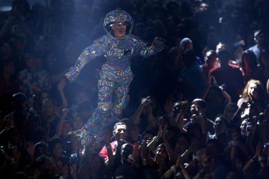 Katy Perry, vestida de astrounauta