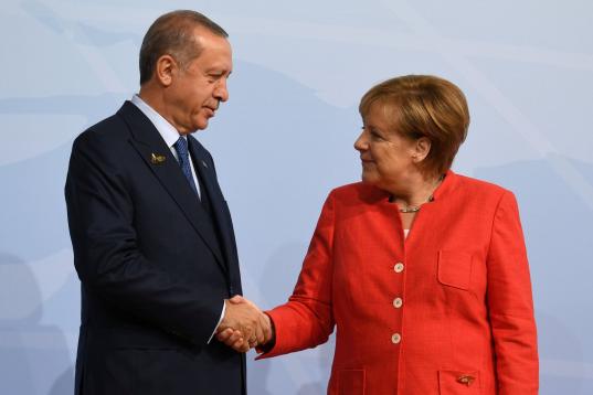 Merek recibe al presidente turco Recep Tayyip Erdogan
