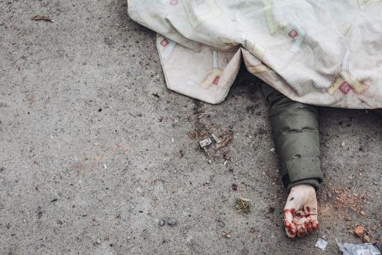 La muerte bajo las bombas de una madre y sus hijos en Kiev que conmociona al mundo