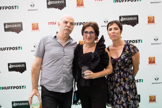 El periodista y escritor Martín Caparrós, Montserrat Domínguez y la periodista Marta Nebot.