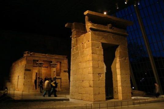 En el Metropolitan Museum está el Templo de Dendur, un templo egipcio reconstruido piedra por piedra. Es probablemente una de las atracciones más interesantes de esta galería.

FOTO: Xuan Che (Flickr)