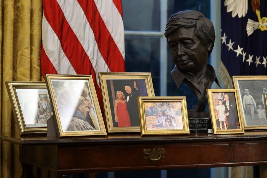 Fotos de la esposa, los hijos y nietos de Biden.