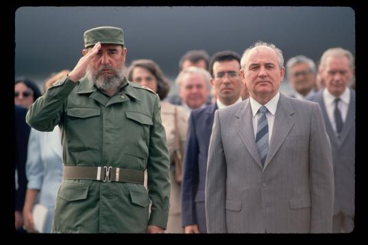 Mijail Gorbachov y Fidel Castro en una visita del líder ruso a la isla en medio de la política de reformas de la URSS.