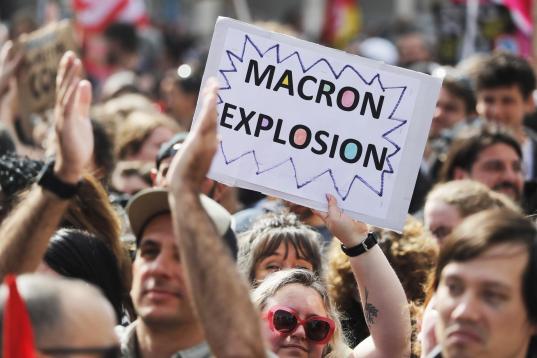 Protesta en París contra la reforma de las pensiones de Macron