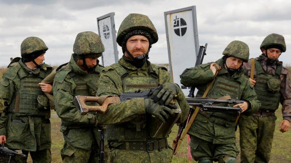 Un grupo de reservistas rusos, movilizados en la zona de Donetsk.